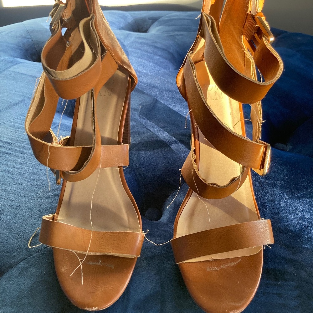 Strappy high heeled sandal